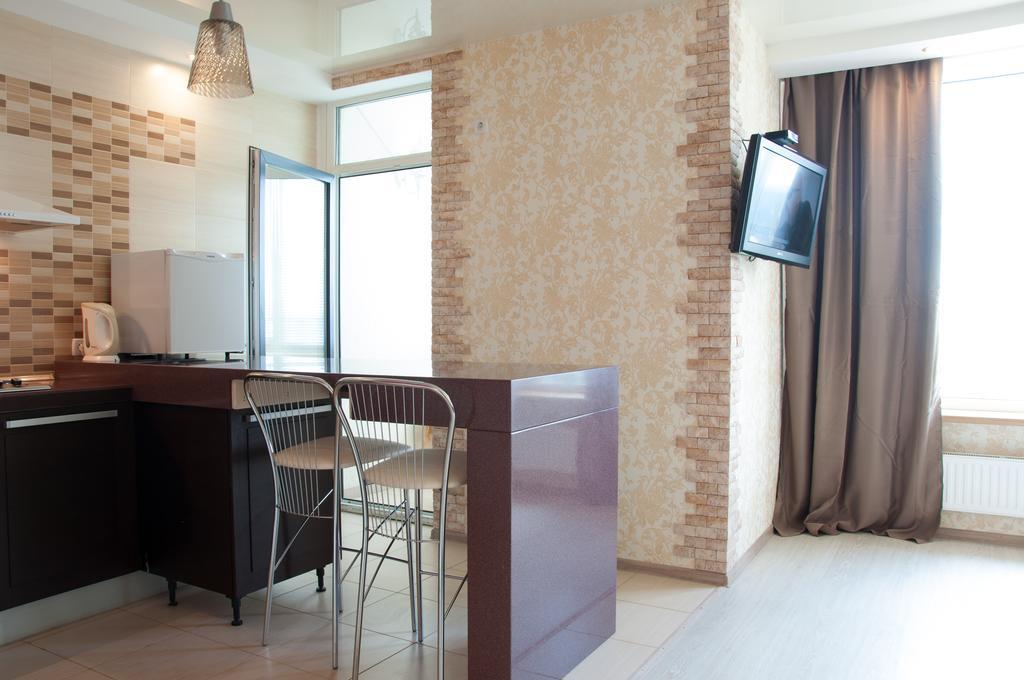 Apartment On Bogatyrskaya 6A เคียฟ ภายนอก รูปภาพ